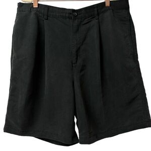 Mens CHAPS Golf Shorts Pleated Front black Size 38 Casual 61%‎ rayon 39% poly